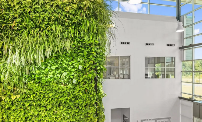 都市伊甸园:案例赏析 ┃ 一个柱型植物墙之美